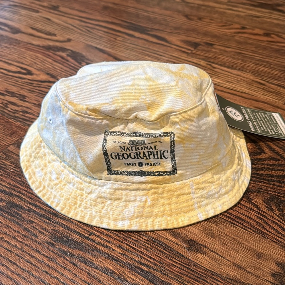 NWT / sale Parks Project x National Geographic bucket hat yellow tie dye